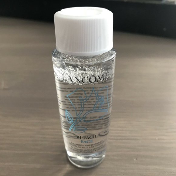 Lancome Bi-Facil Face and Lancome Bi-Facil Double Action Eye Makeup Duo - Picture 1 of 3
